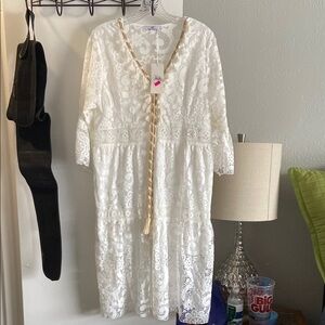 Elegant White Lace Dress